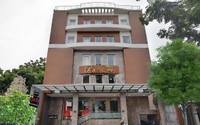 Starlight Hotels Palm Tree Mylapore Ramakrishna Mutt Road Chennai